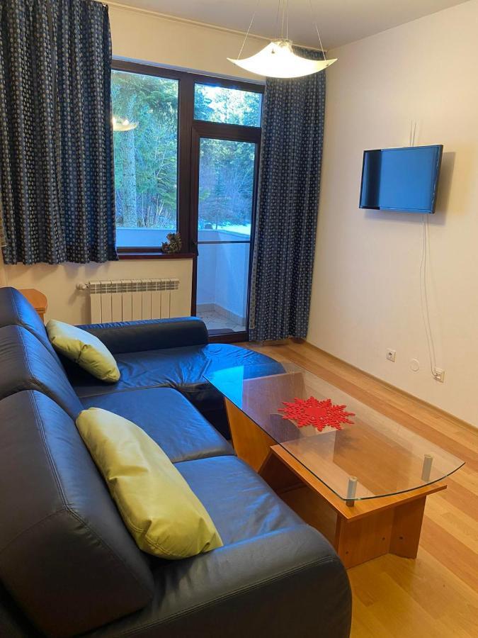 Hq Apartment Flora Violet โบโรเวทส์ ภายนอก รูปภาพ